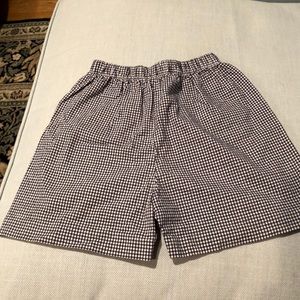 EUC Shrimp & Grits Kids shorts size 4T